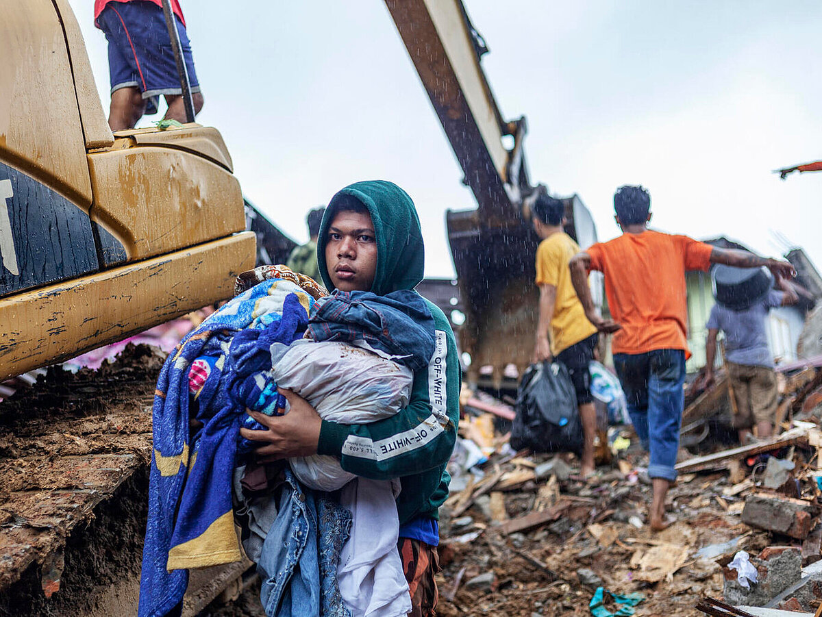 Dutzende Tote Nach Erdbeben In Indonesien Unicef Sterreich