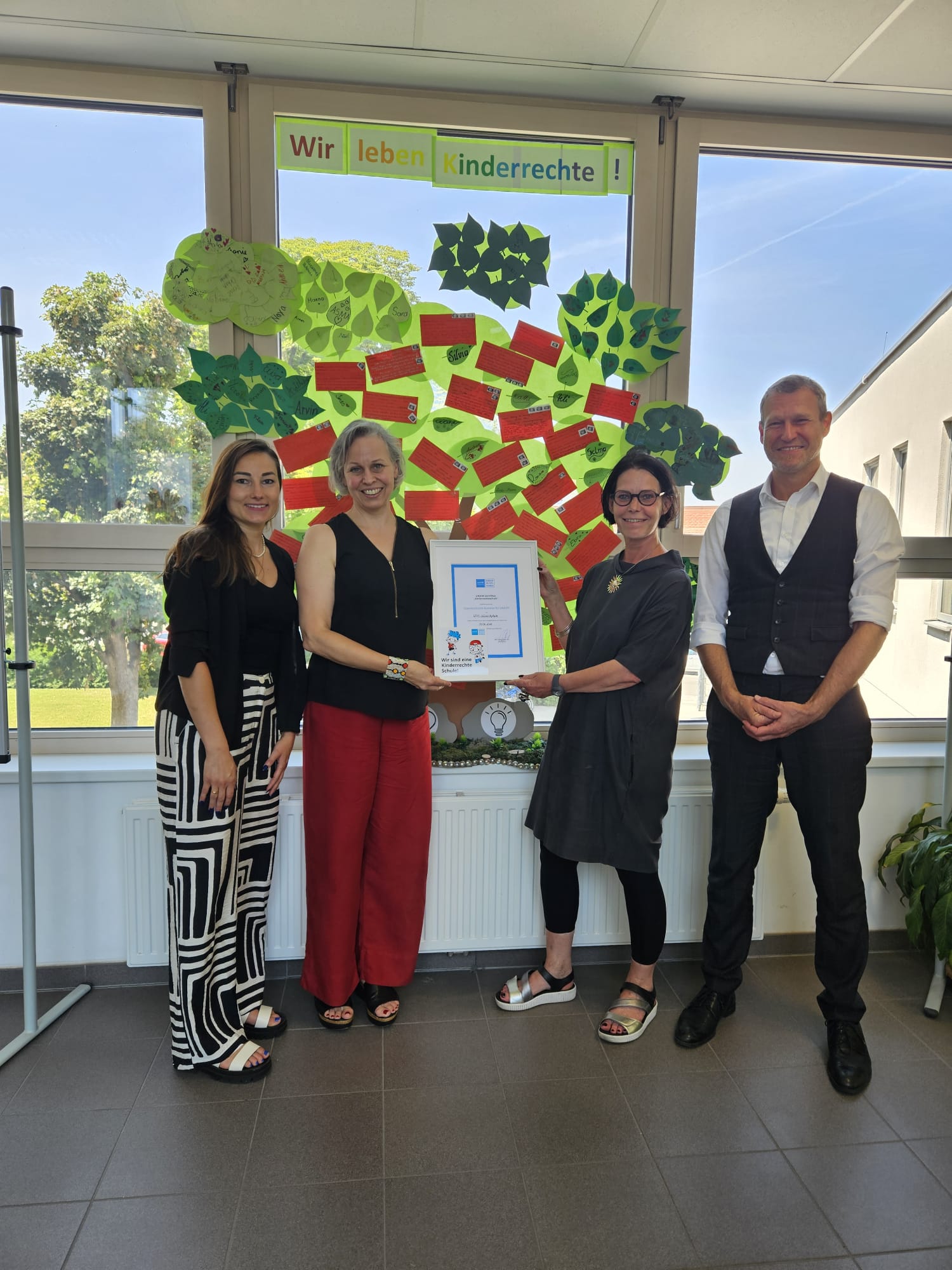 Zertifizierungsbild in der GTVS Münnichplatz.