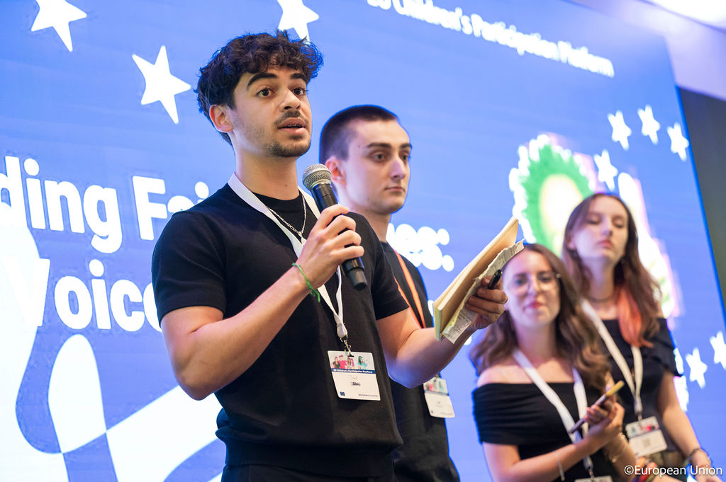 Mitglied vom Jugendbeirat bei der General Assembly der EU Children's Platform in Brüssel.