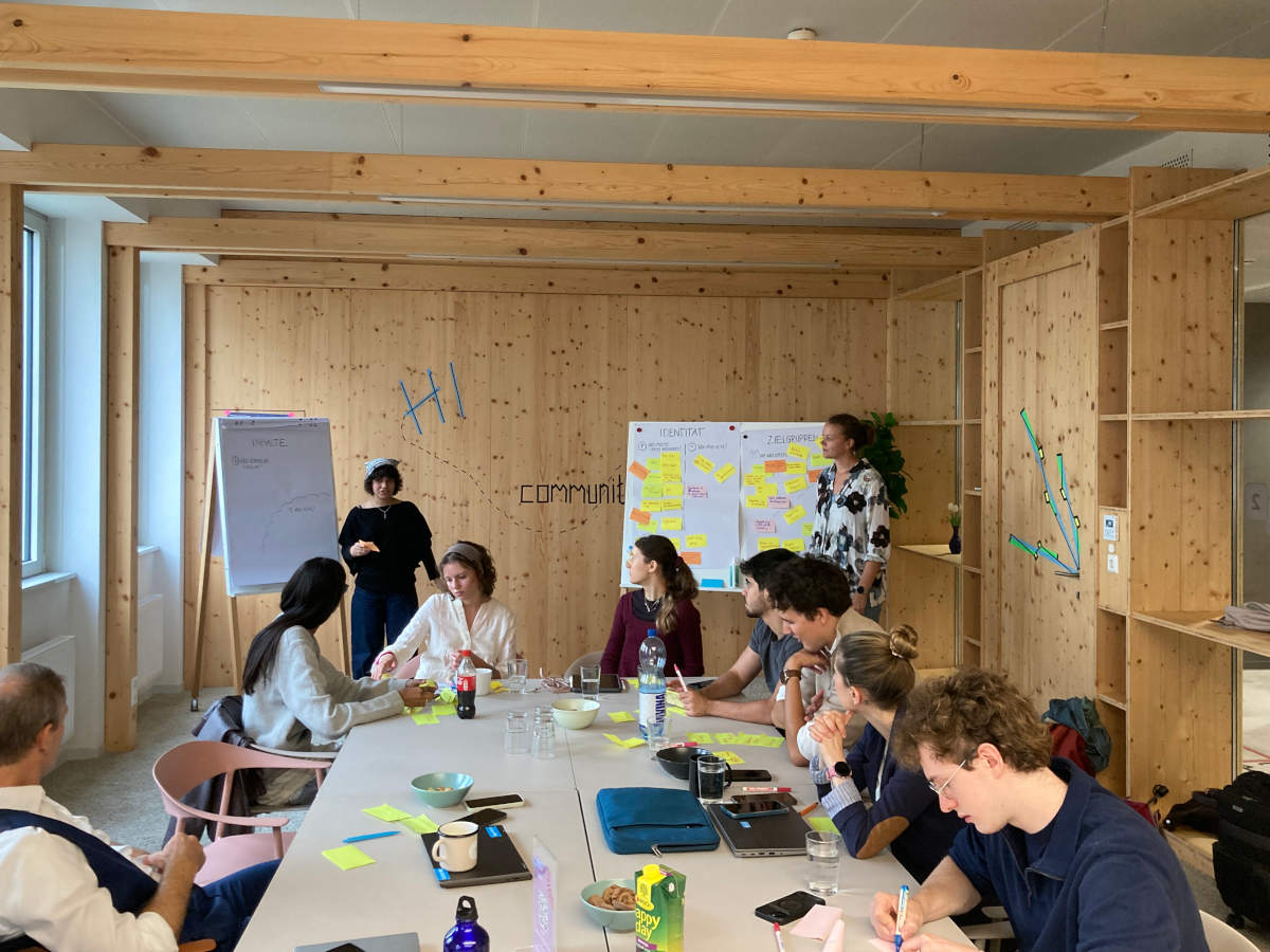 Brainstorming-Session des UNICEF Österreich Jugendbeirats zusammen mit dem UNICEF Österreich Management Team.